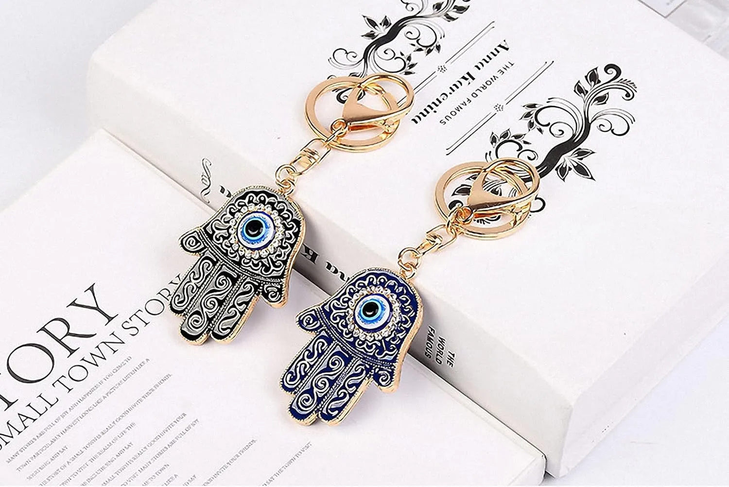 Giwotu Evil Eye Keychain Ring Hamsa Hand of Fatima with Crystal Rhinestones Resin Lucky Nazar Amulet Devil's Eye Palm Charm Key Holder for Women Men Car Keys Bag Purse Pendant Zinc Alloy Black