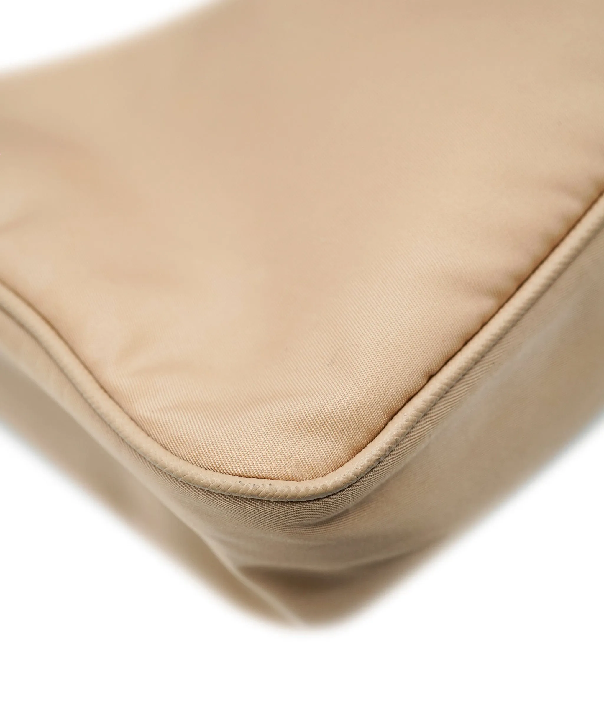 Prada Beige Re-Nylon Re-Edition 2005 ASC4191