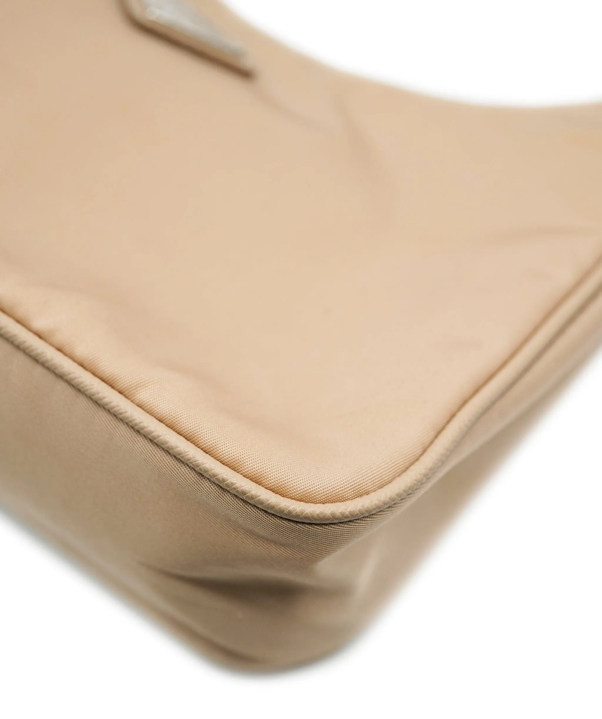 Prada Beige Re-Nylon Re-Edition 2005 ASC4191