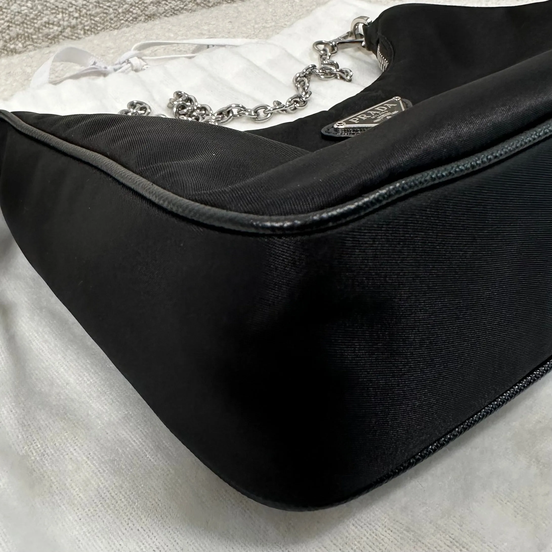 Prada Re-Edition 2005 Shoulder Bag Black