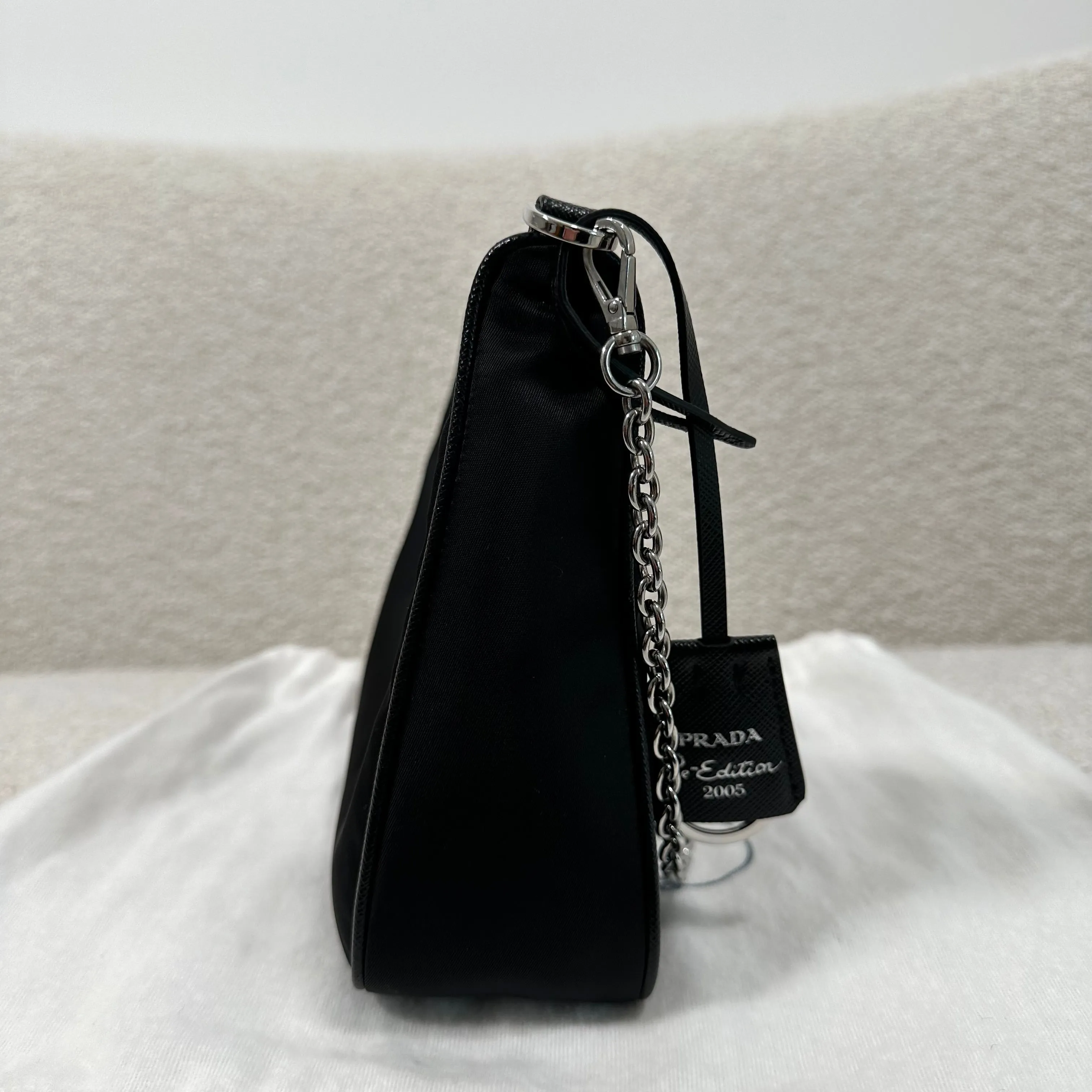 Prada Re-Edition 2005 Shoulder Bag Black